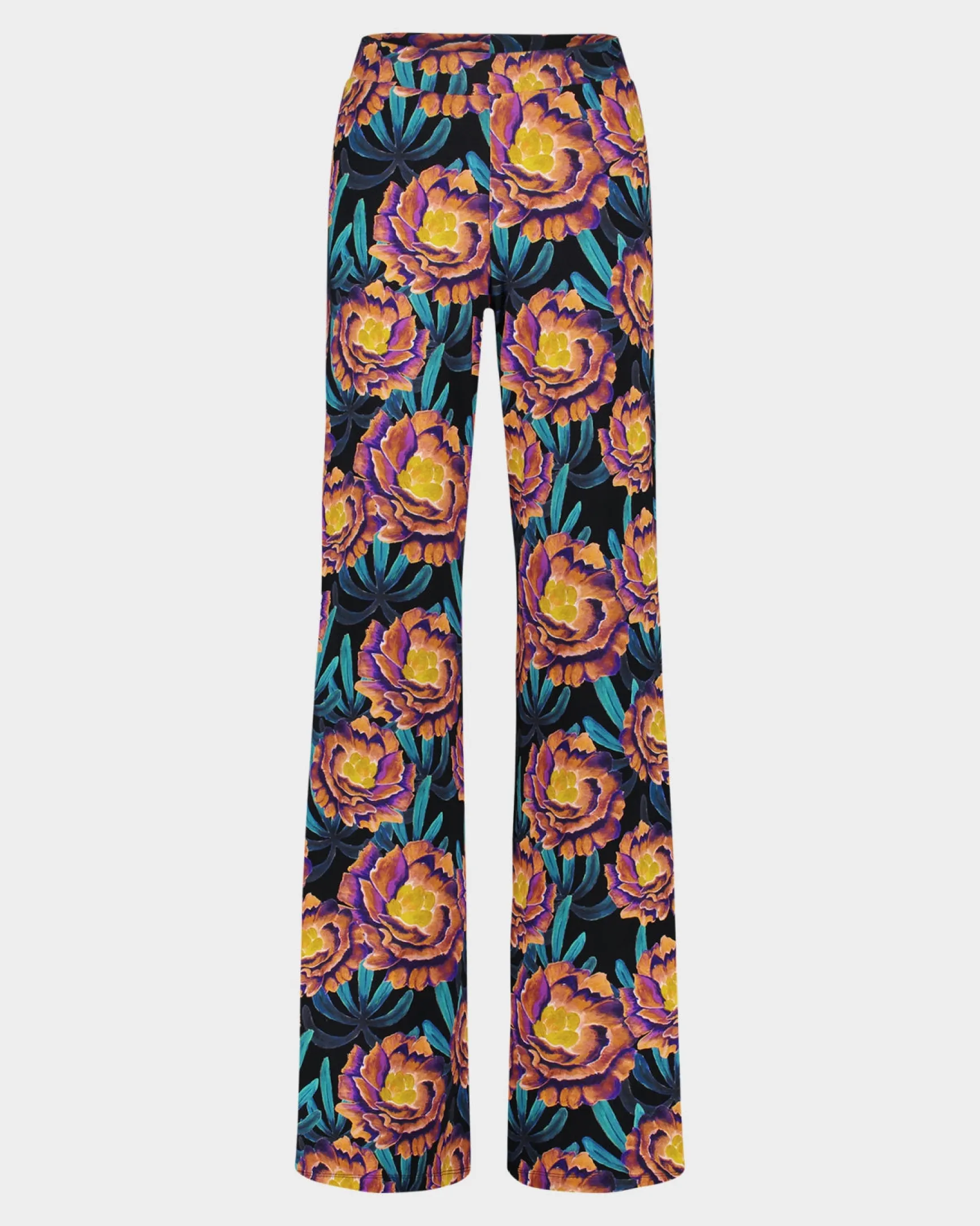 Chesna Palazzo | Brown